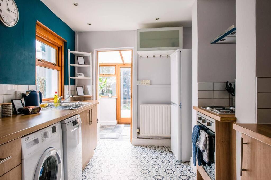 Vila Gorgeous Victorian House Sleeps 6 In Cardiff Exteriér fotografie